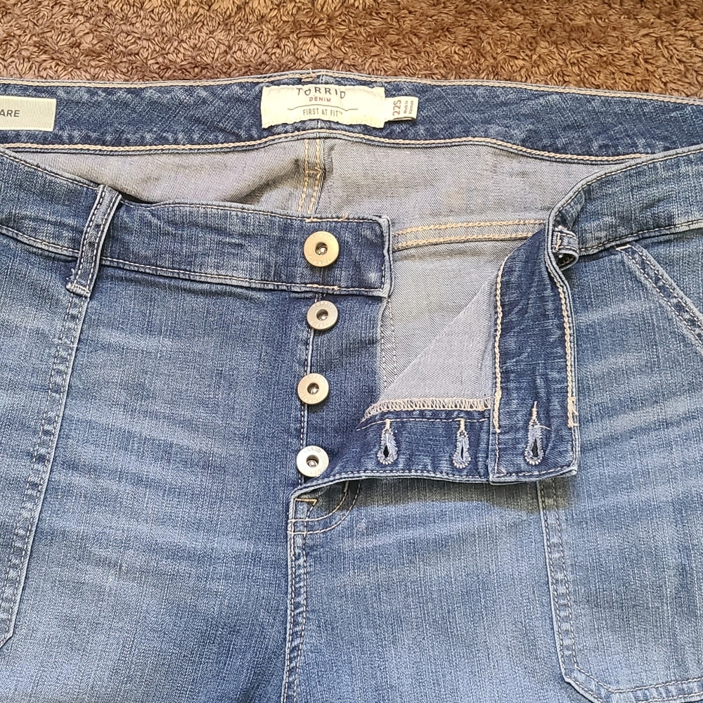 Torrid size 22 Short button fly flare jeans